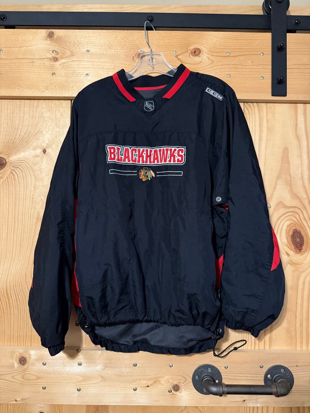 Chicago Blackhawks NHL Youth XL Windbreaker Hockey Team Gear CCM